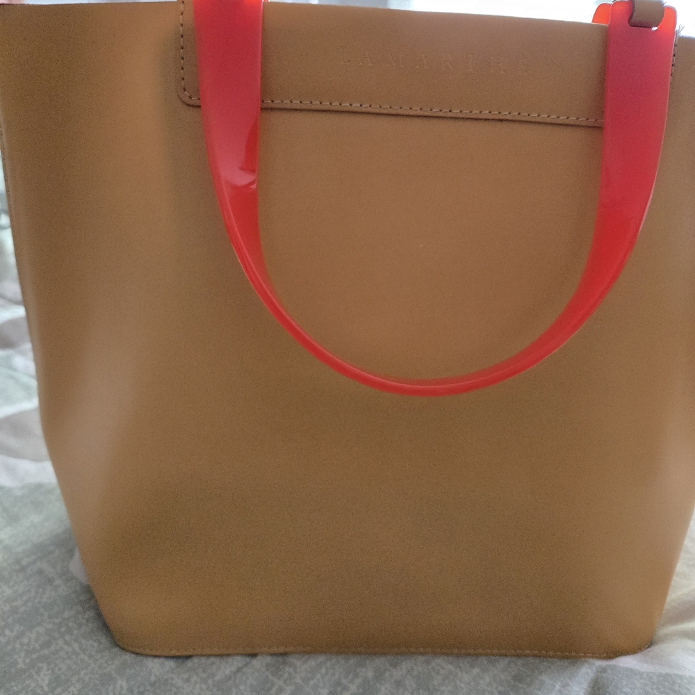 Orange and Yellow Tote Bags with Structured Design